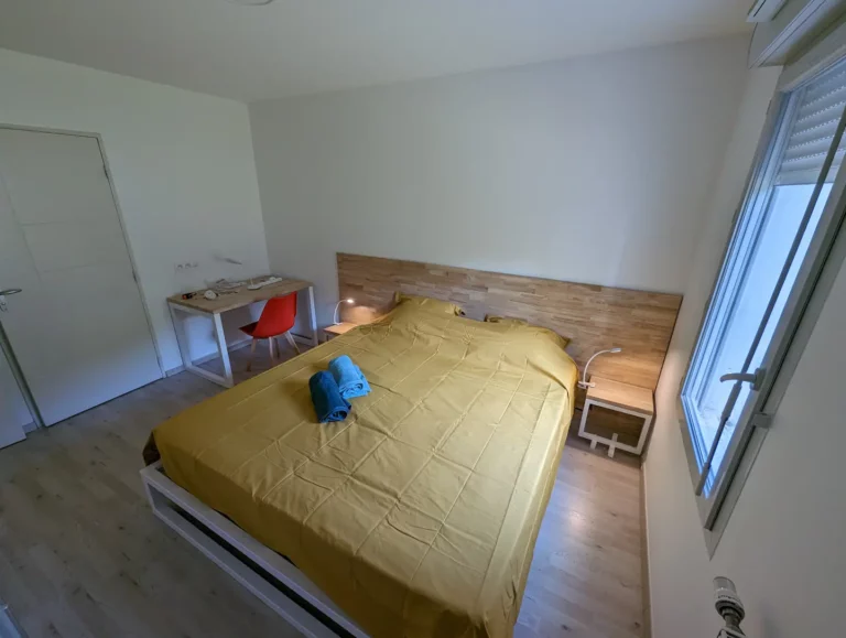 appartement-meyzieu-airbnb-chambre