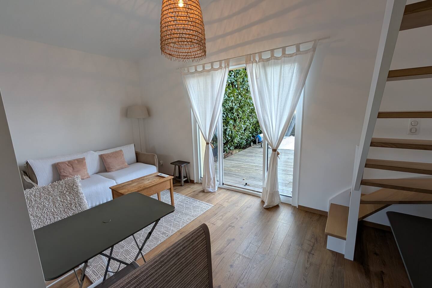 67637db9-3ba8-409d-abea-41ef5107ed2e